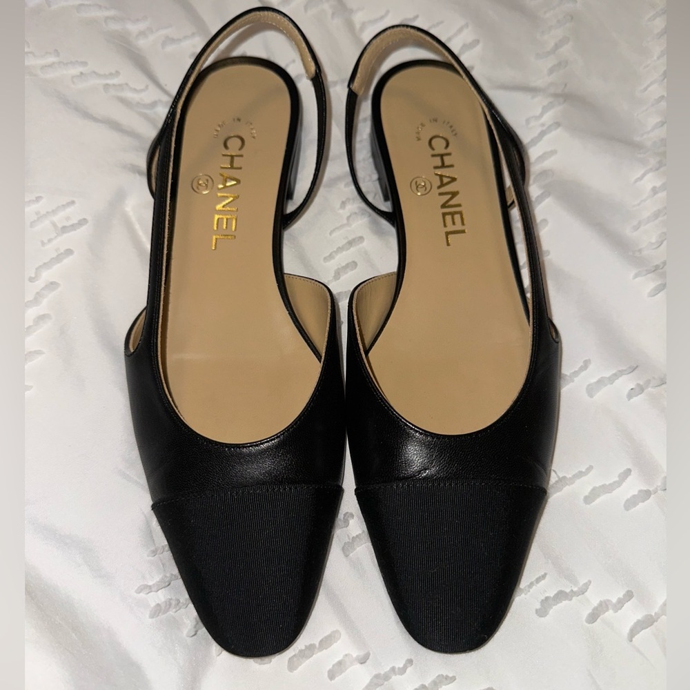 CHANEL Black Slingback Flats 37.5